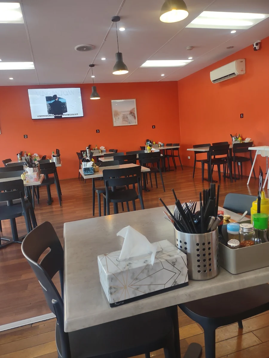 Vibe, King’s Noodles Vietnamese