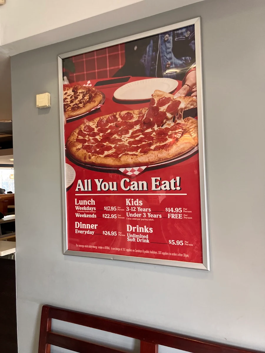 Menu, Pizza Hut St Andrews Restaurant