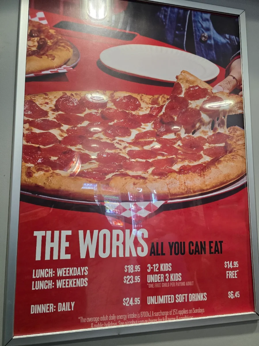 Menu, Pizza Hut St Andrews Restaurant