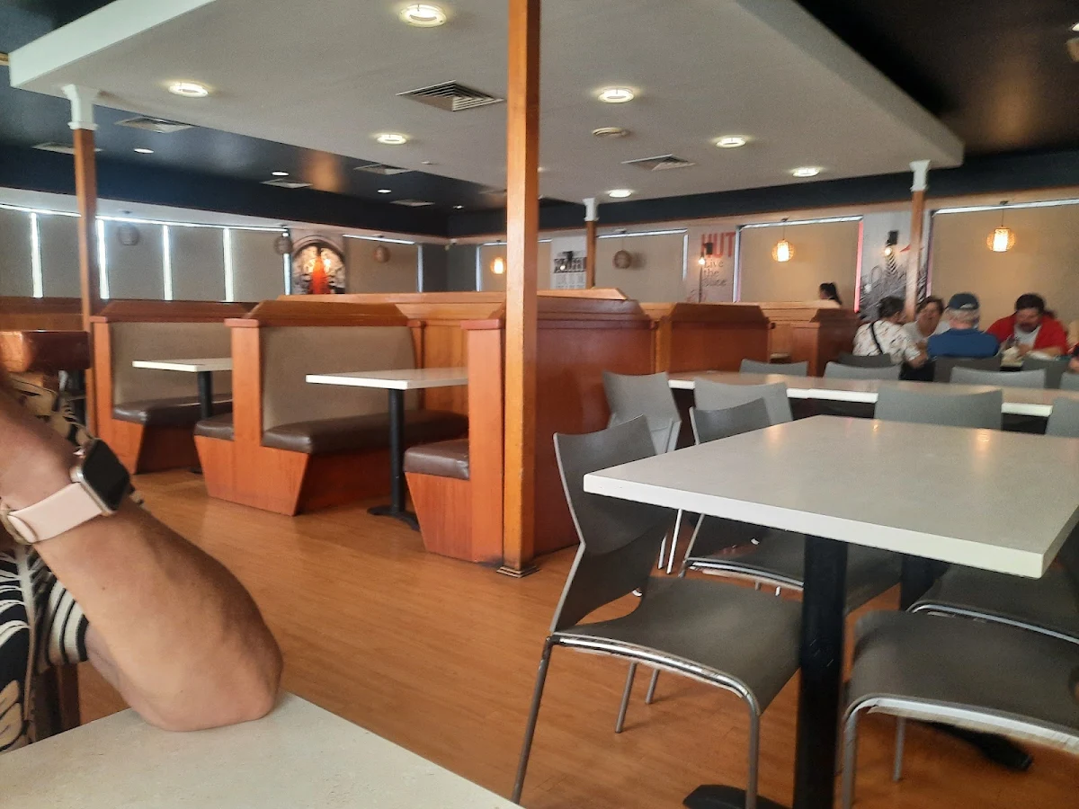 Vibe, Pizza Hut St Andrews Restaurant