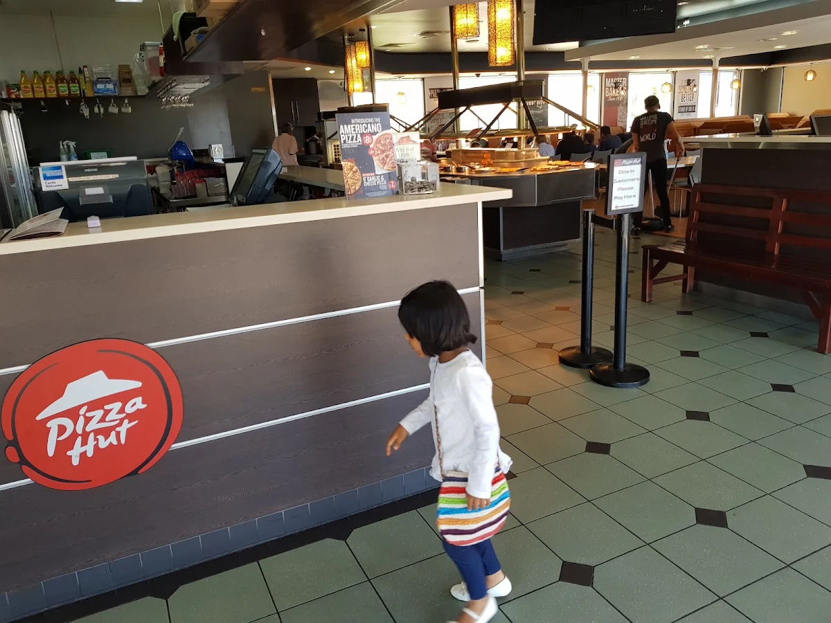 Vibe, Pizza Hut St Andrews Restaurant