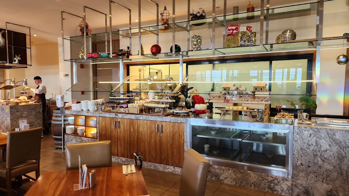 Vibe, Links Restaurant