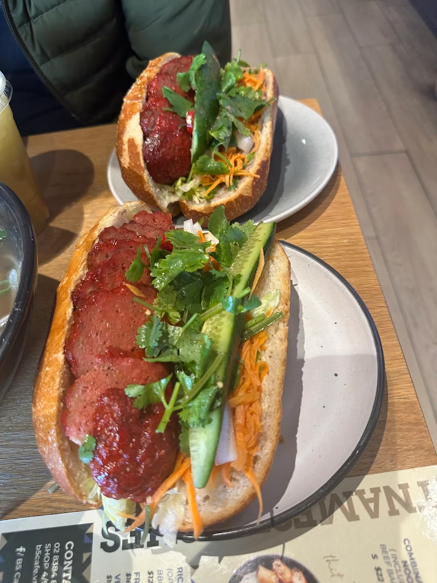 Food & drink, B5 Cafe