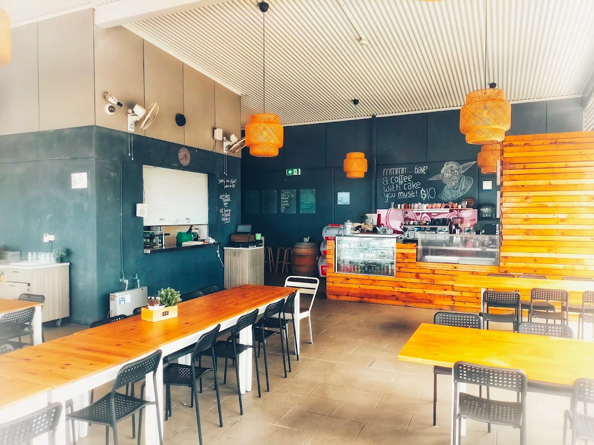 Vibe, Wamberal Ocean View Cafe