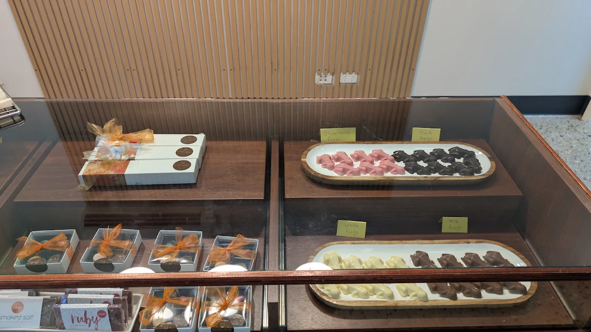 Vibe, Charlie's Pies, Cakes & Chocolates