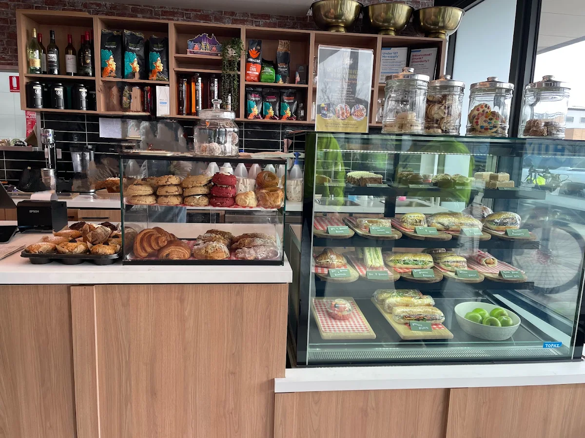 Vibe, 4 Seeds Cafe