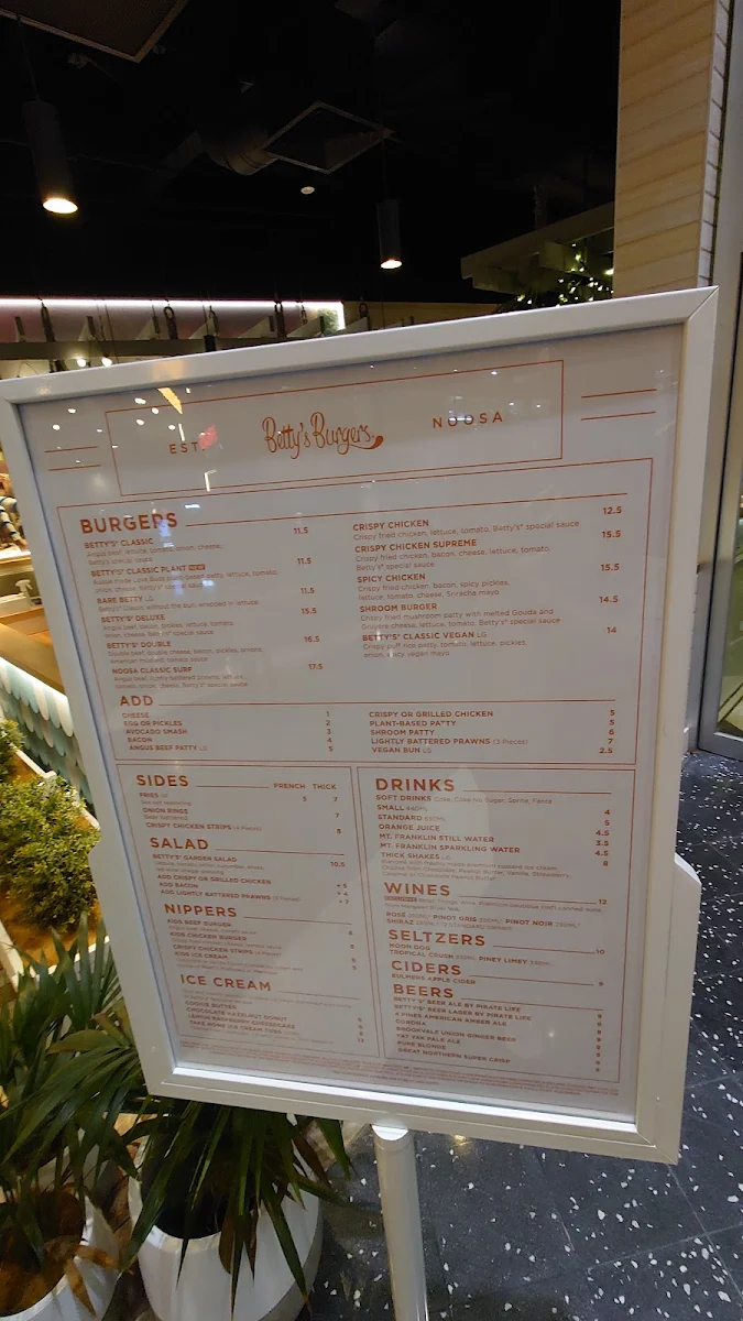 Menu, Betty's Burgers