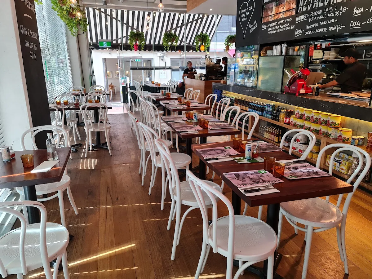 Vibe, A25 Pizzeria Centro (CBD)