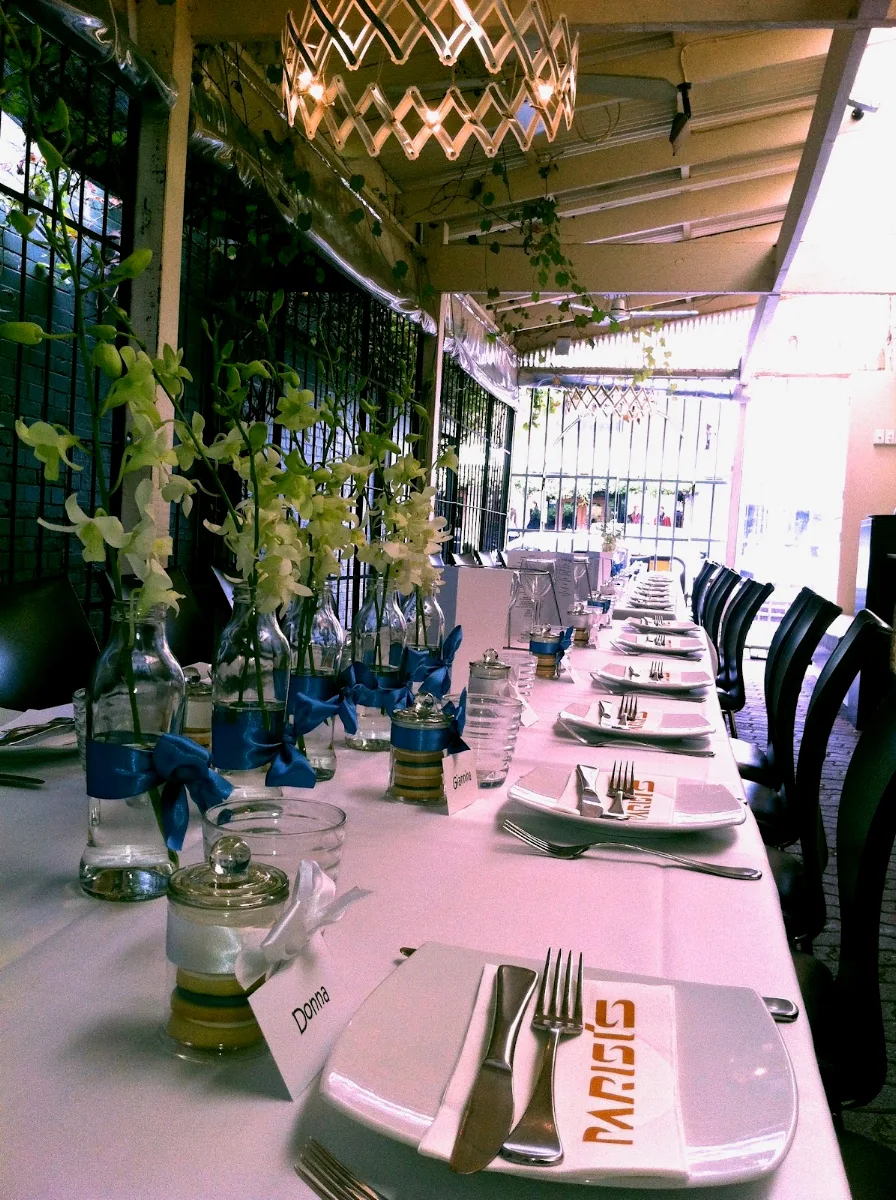 Vibe, Parisi's Restaurant
