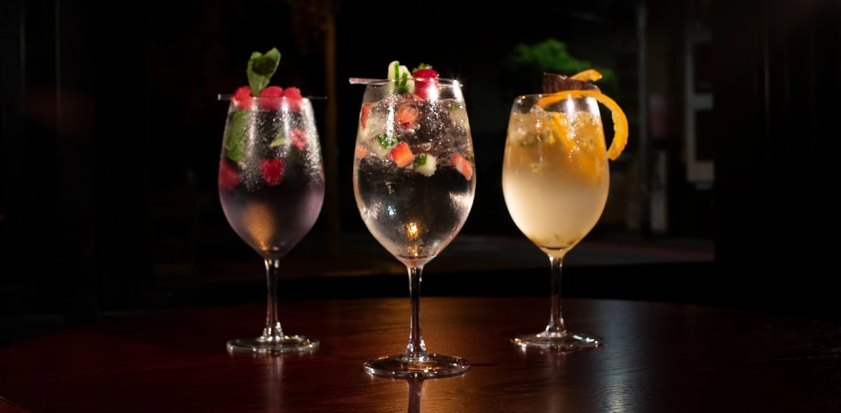 Food & drink, Evening Star Hotel