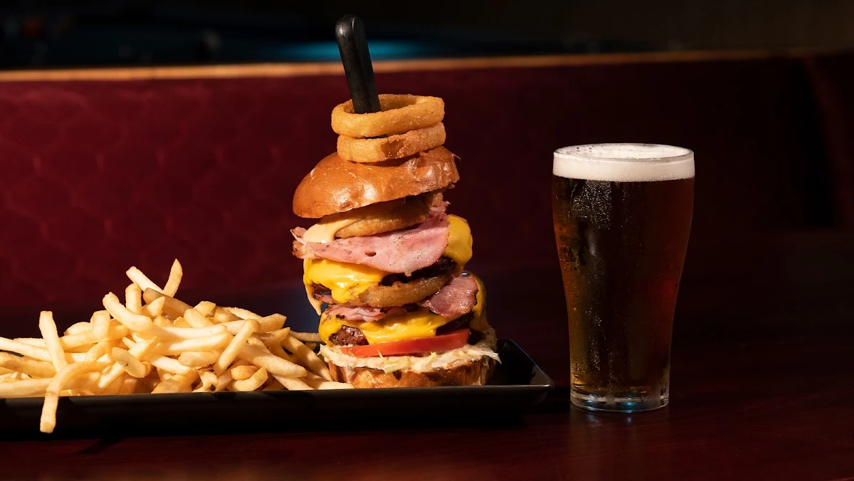 Food & drink, Evening Star Hotel