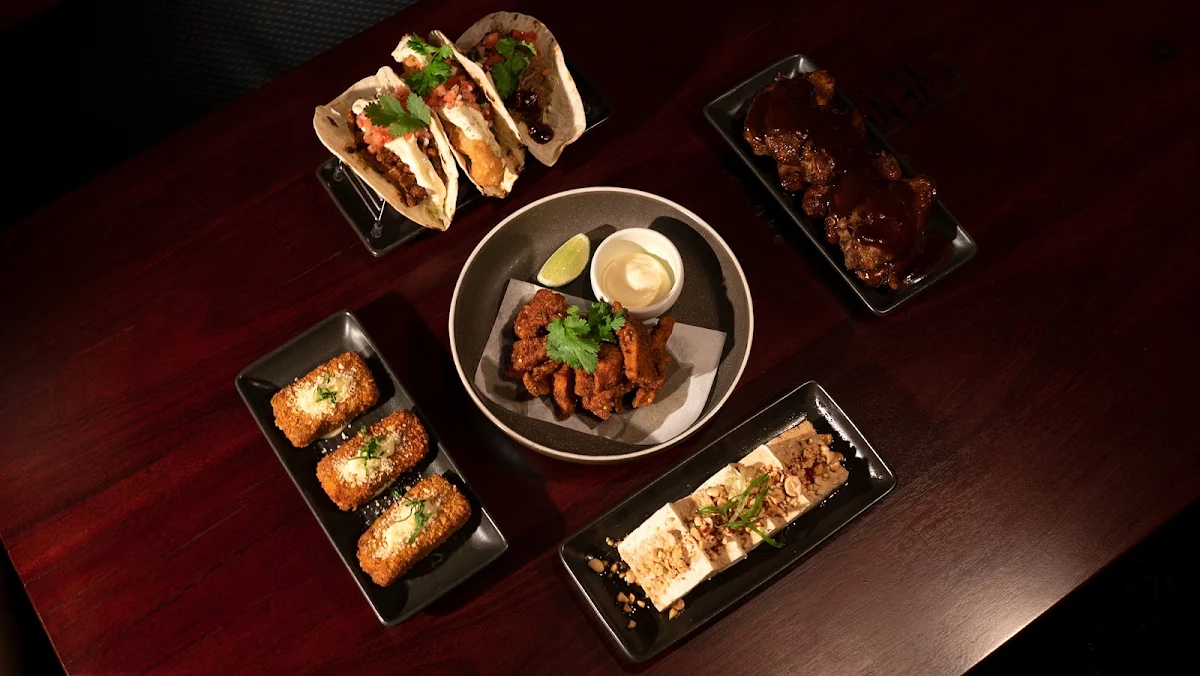 Food & drink, Evening Star Hotel