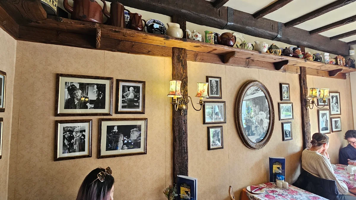 Vibe, Miss Marple's Tearoom