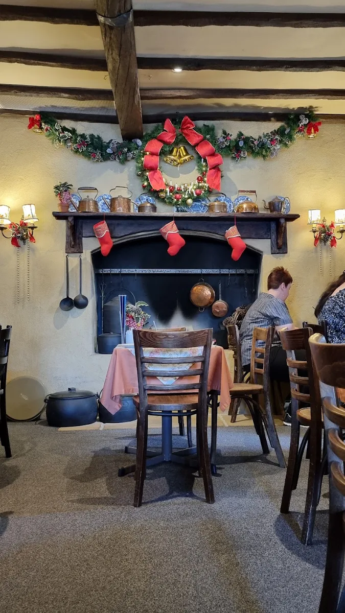 Vibe, Miss Marple's Tearoom