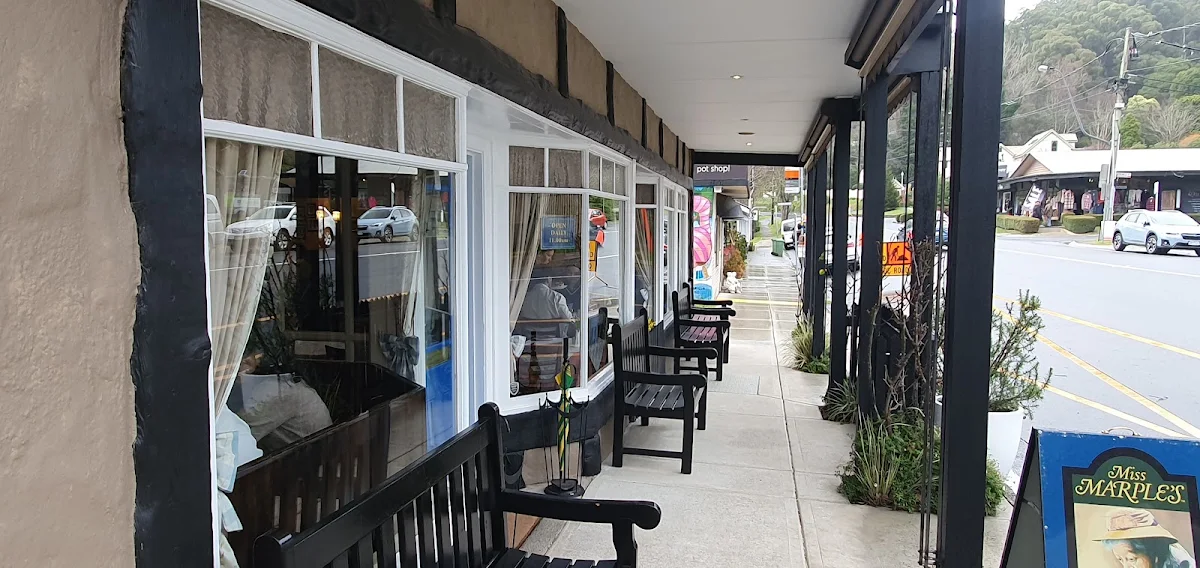Vibe, Miss Marple's Tearoom