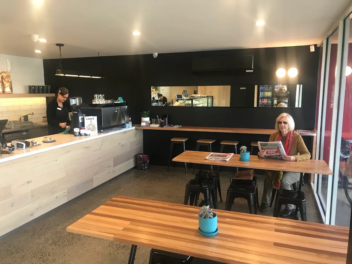 Vibe, Rolling Pin Pies & Cakes