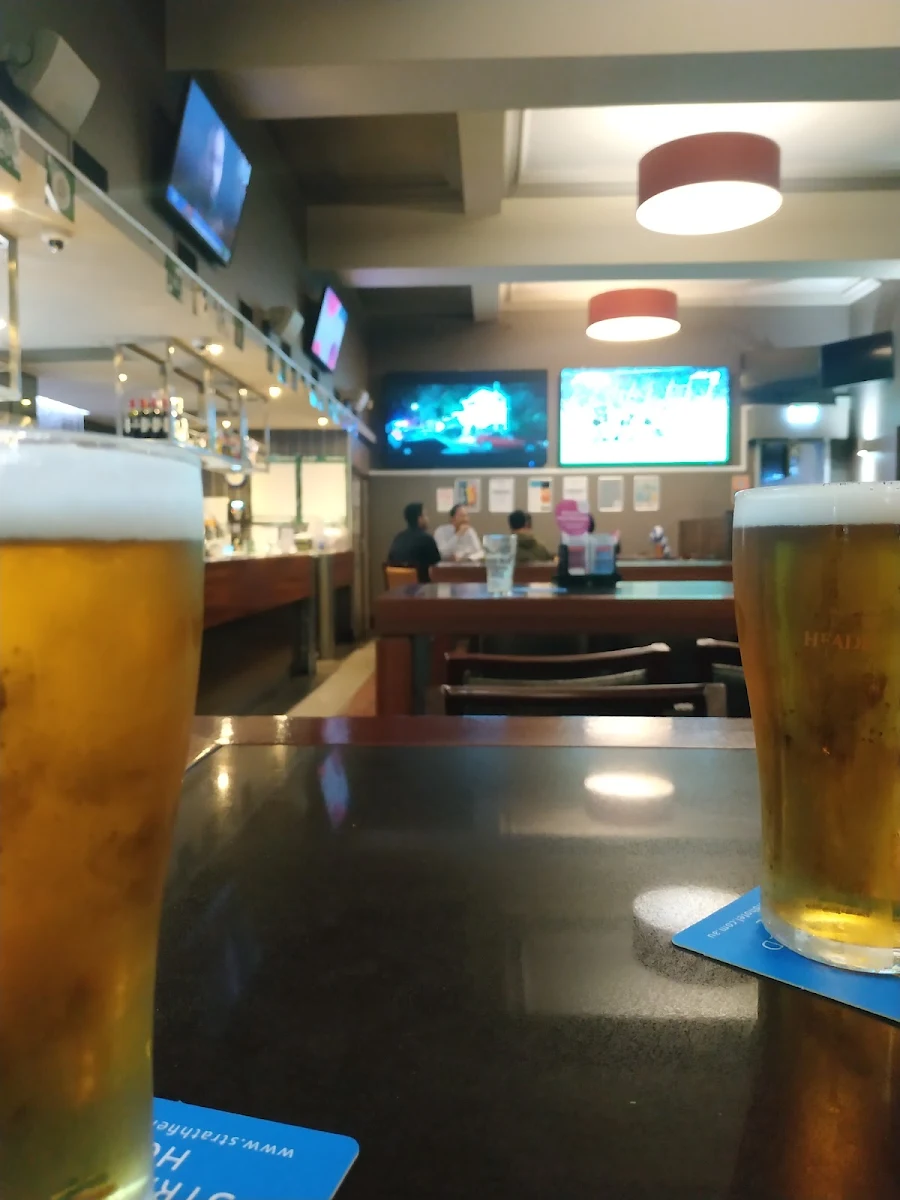 Food & drink, Strathfield Hotel