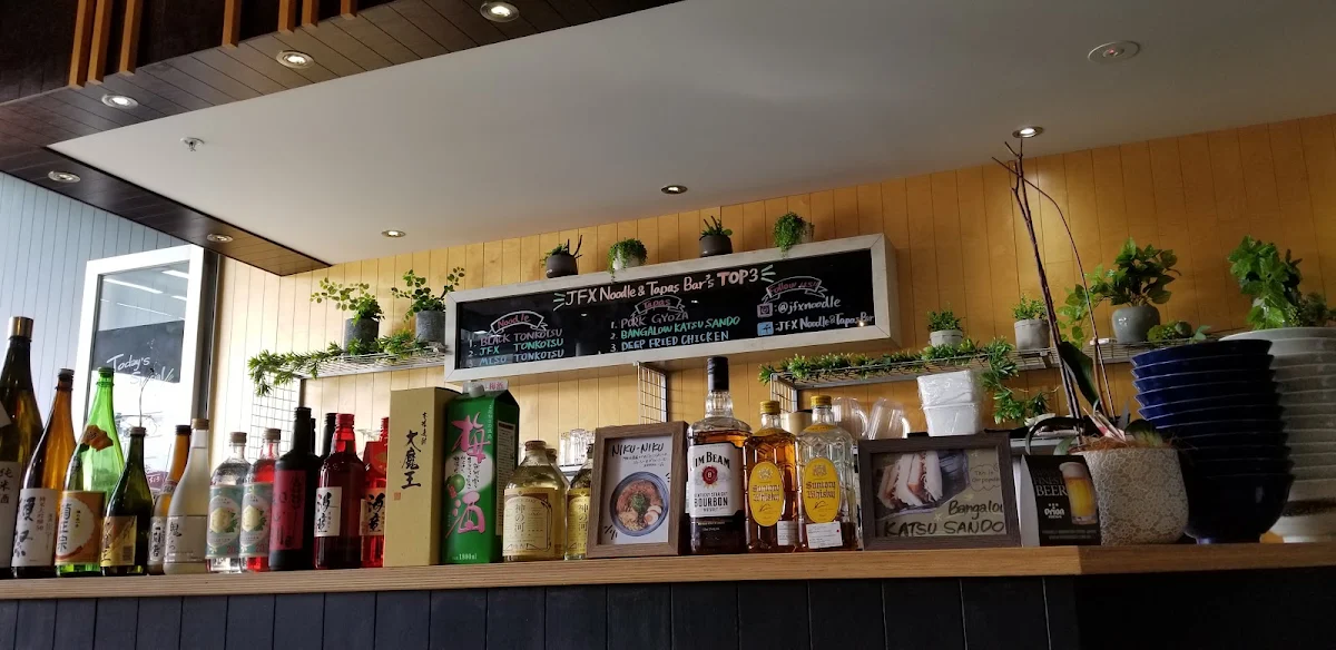 Vibe, JFX Noodle & Tapas Bar