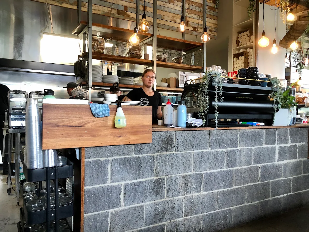 Vibe, Cadence Cafe