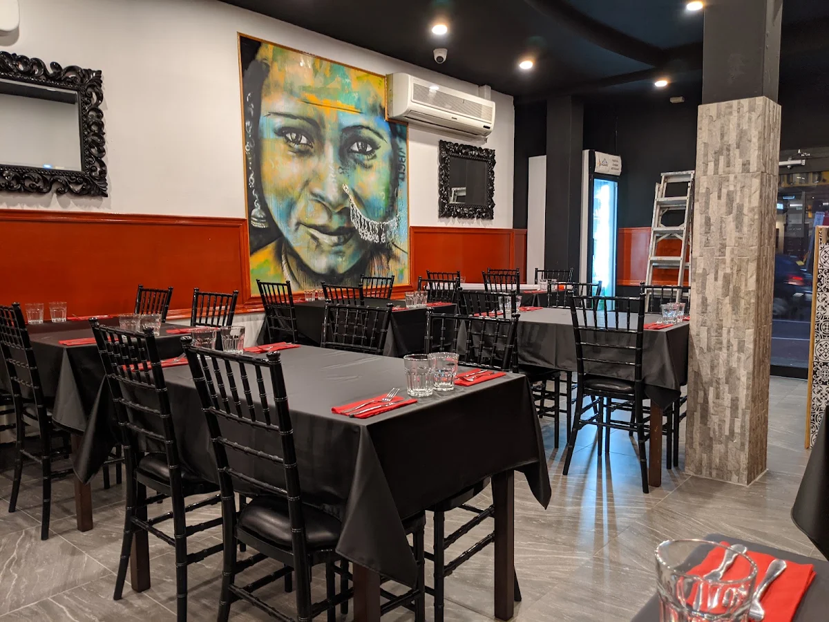Vibe, Himalaya Authentic Pakistani & Indian Restaurant