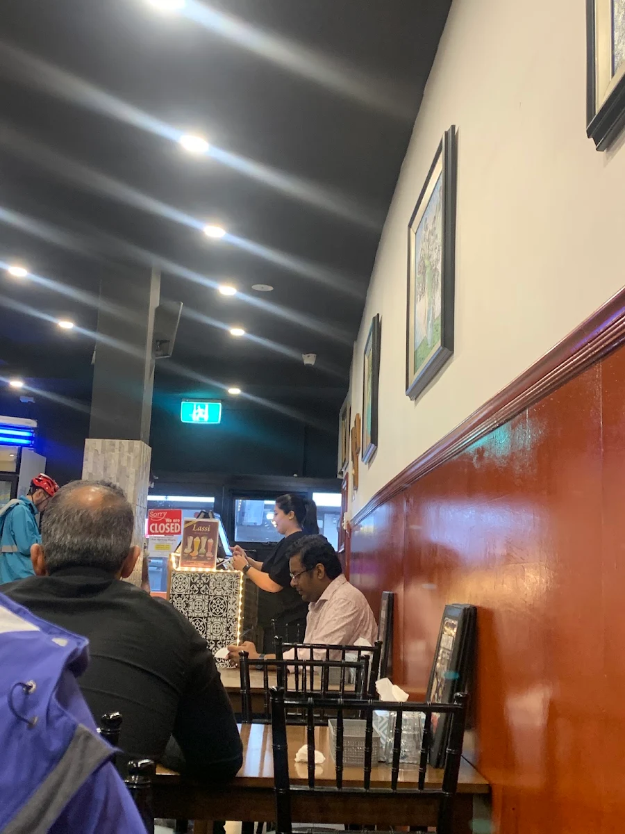 Vibe, Himalaya Authentic Pakistani & Indian Restaurant