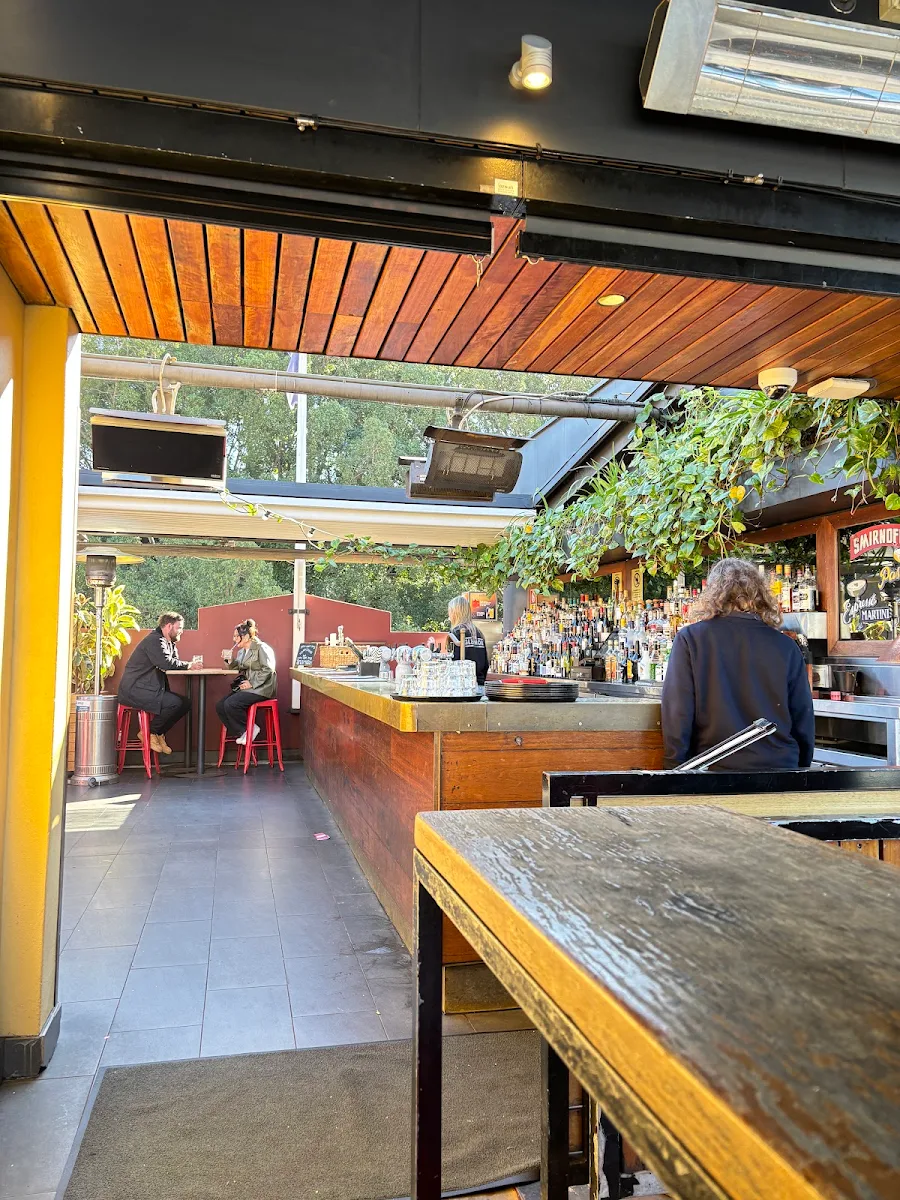 Vibe, The Glenmore Hotel
