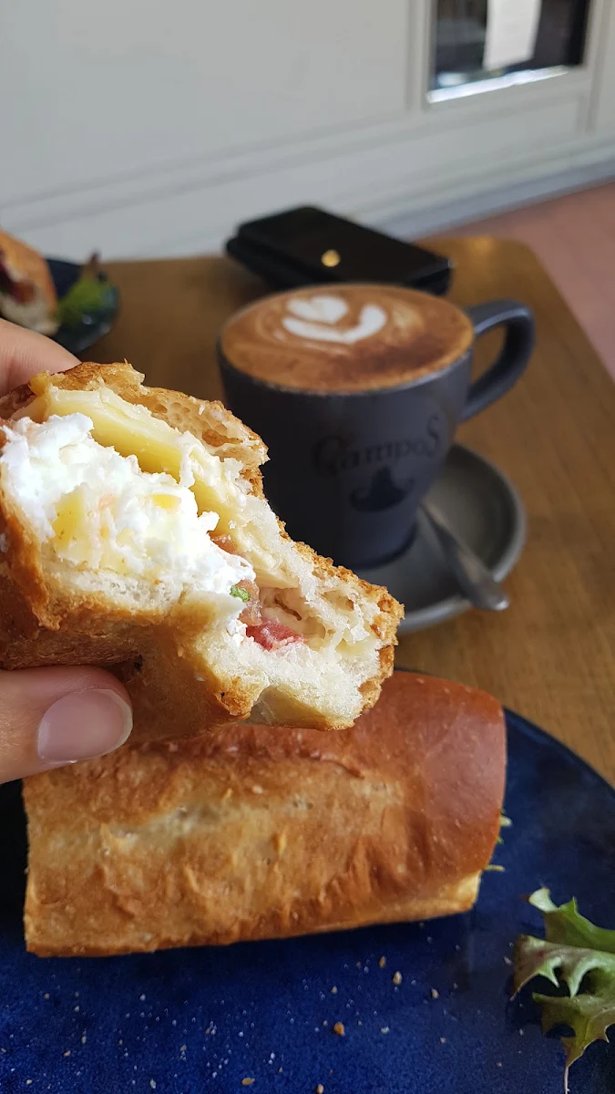 Food & drink, La Baguette