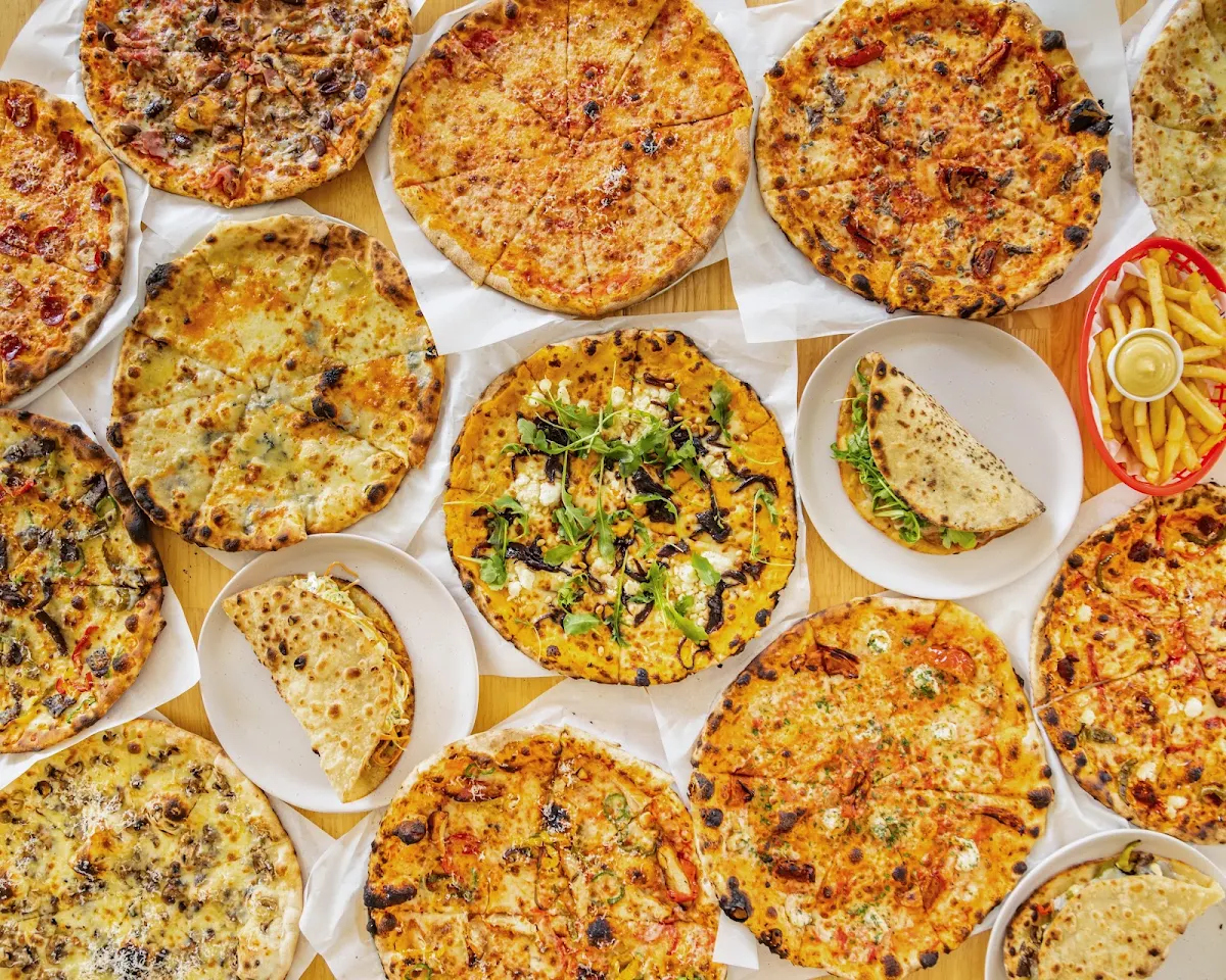 Food & drink, Gerry's Deli & Pizzeria