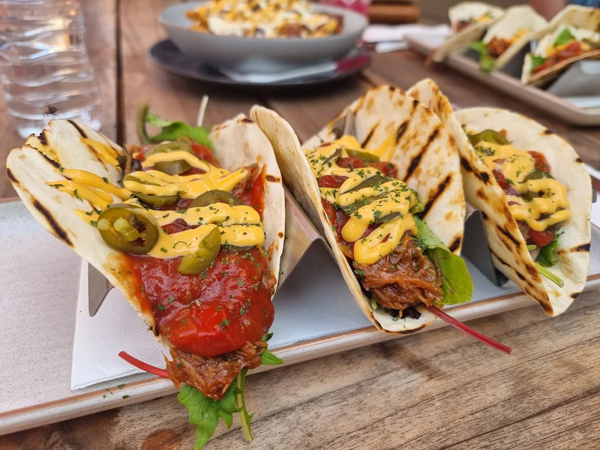 Food & drink photo 7