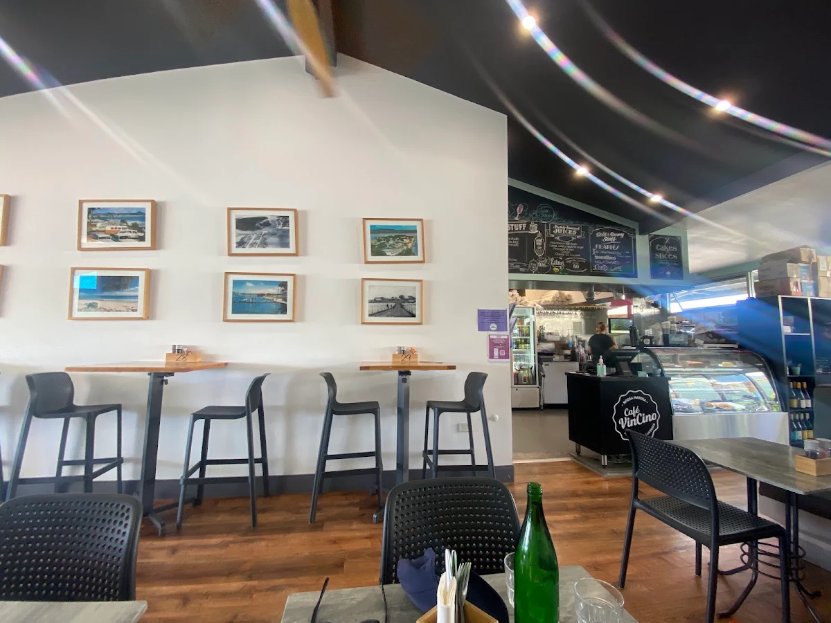 Vibe, Cafe VinCino