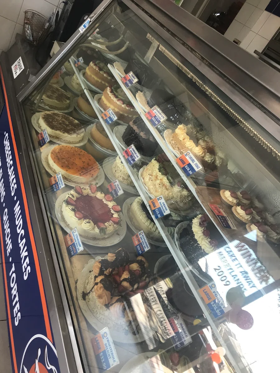 Vibe, Cake It Away Merrylands