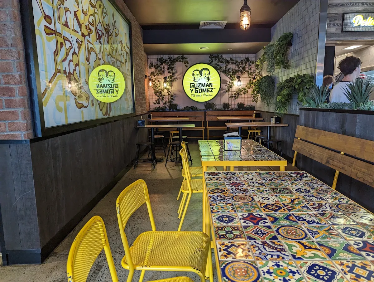 Vibe, Guzman y Gomez - Indooroopilly