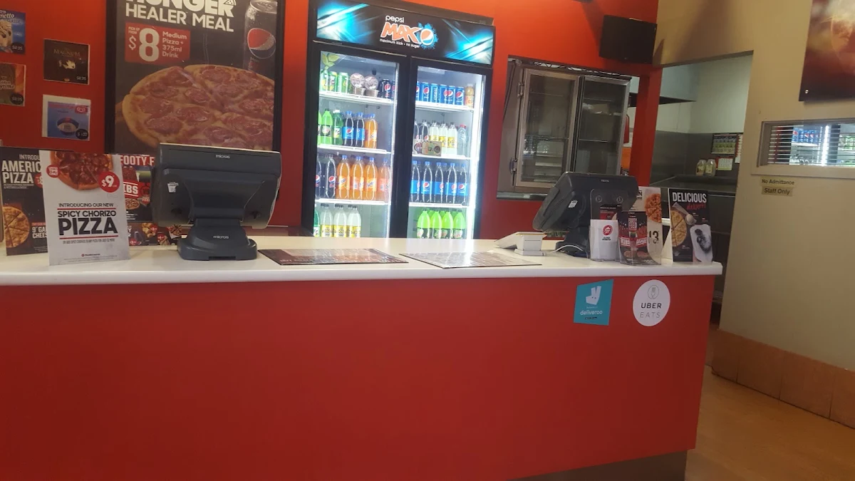 Vibe, Pizza Hut Mile End