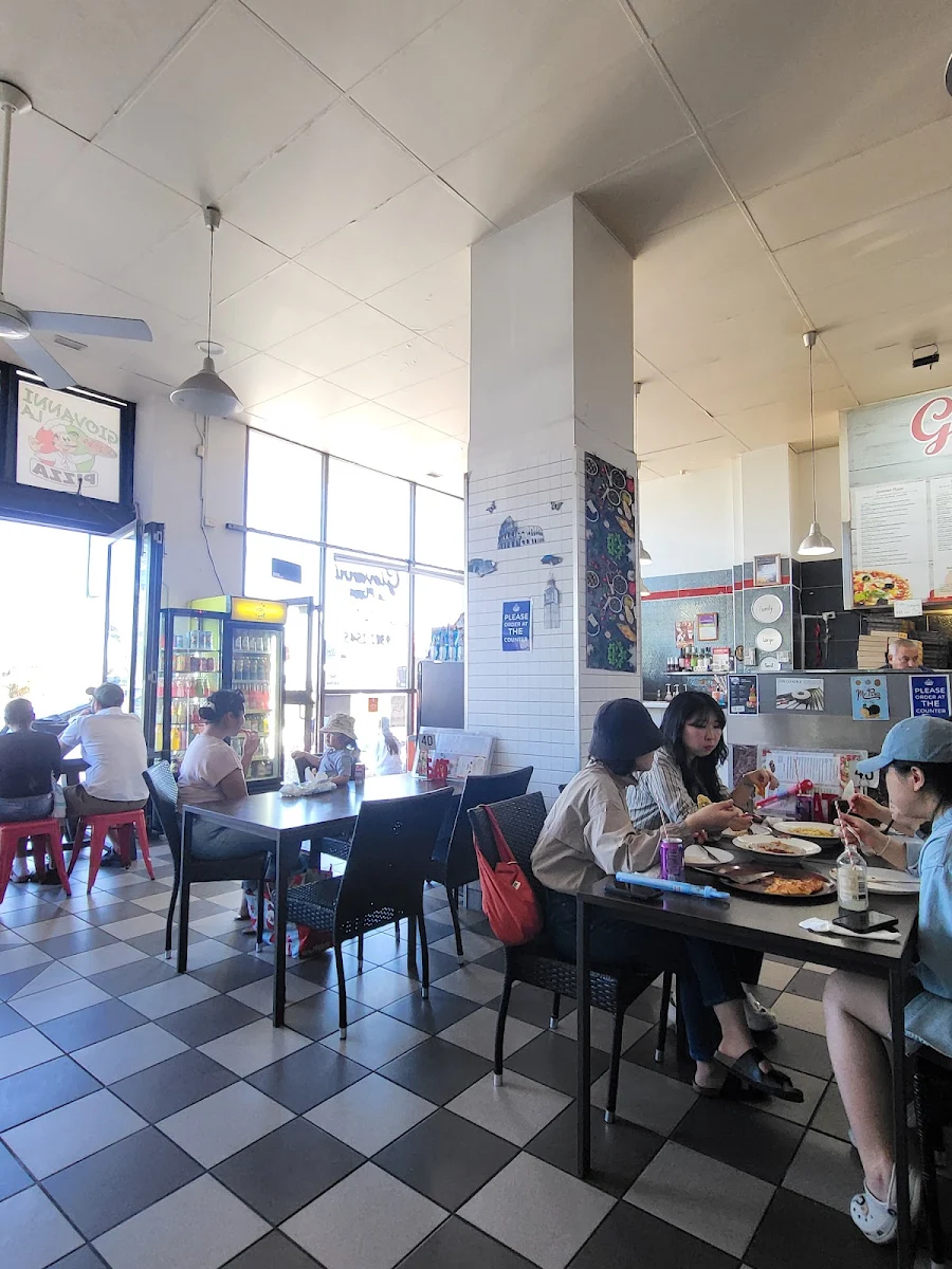 Vibe, Giovanni La Pizza
