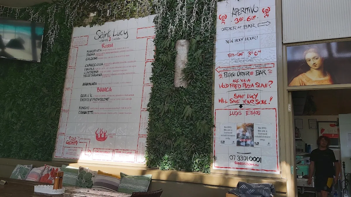 Menu, Saint Lucy Caffe e Cucina