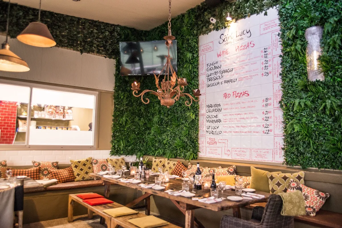 Menu, Saint Lucy Caffe e Cucina