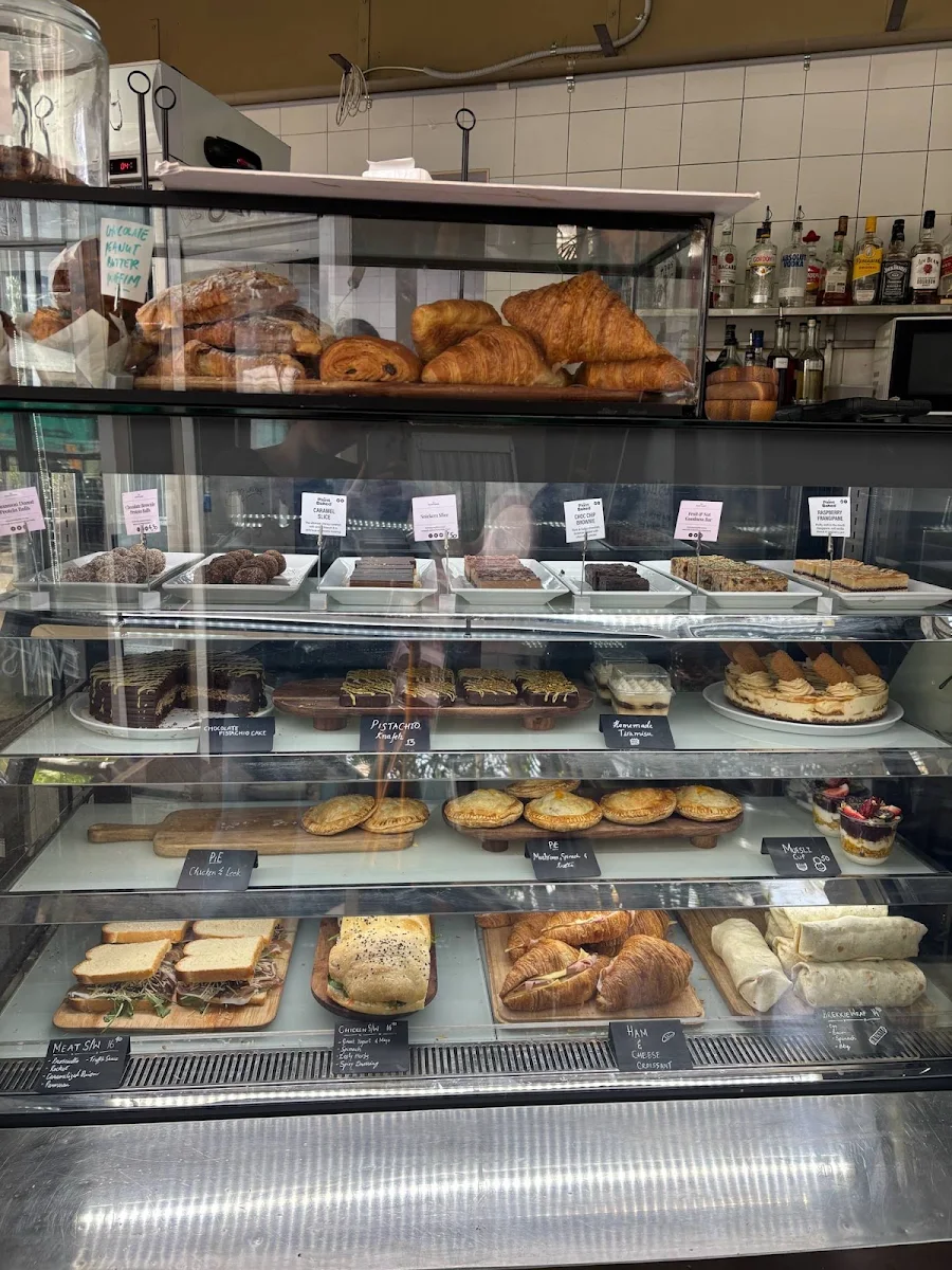 Vibe, Saint Lucy Caffe e Cucina