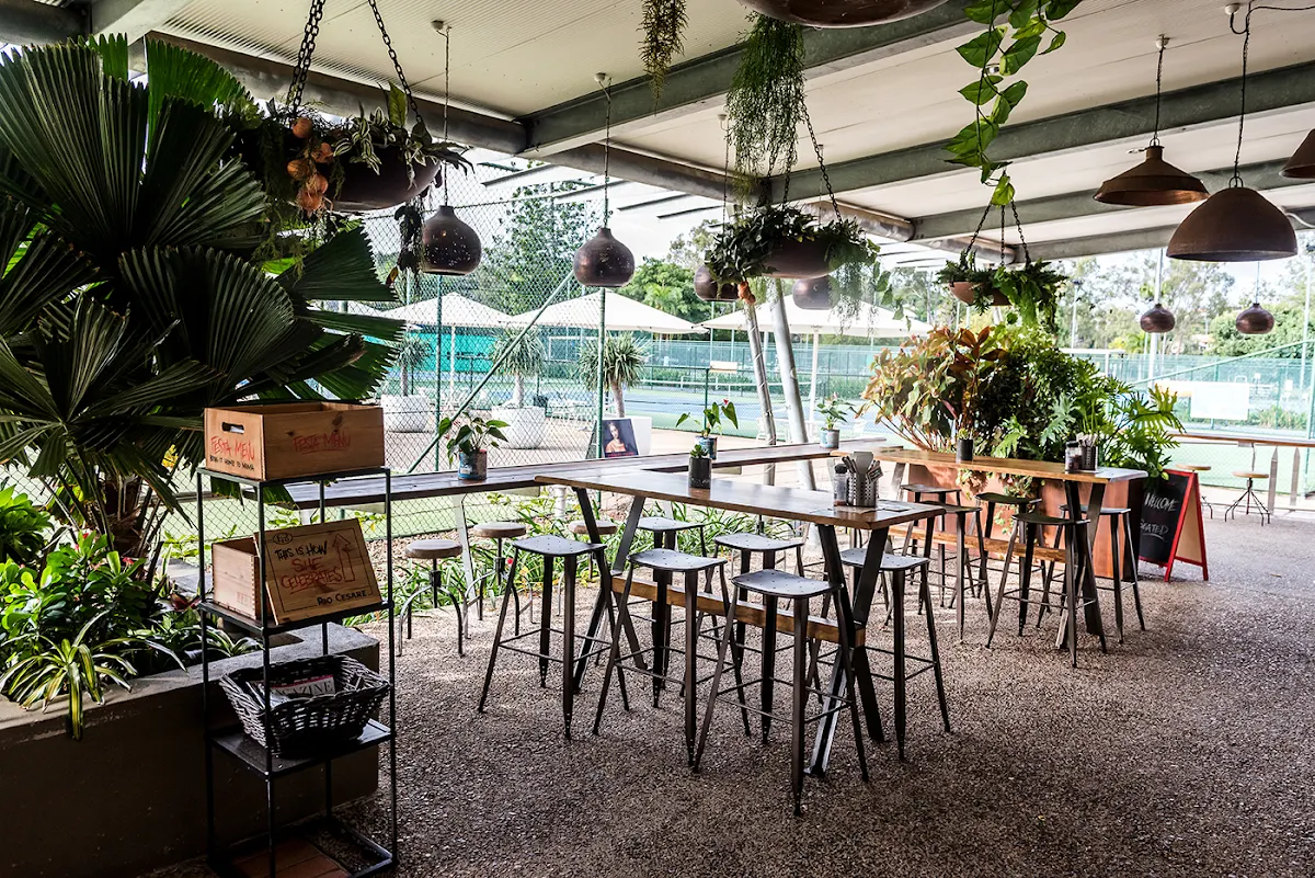 Vibe, Saint Lucy Caffe e Cucina