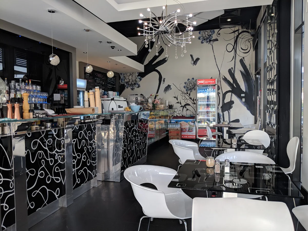 Vibe, Lost and Found Cafe + Bar