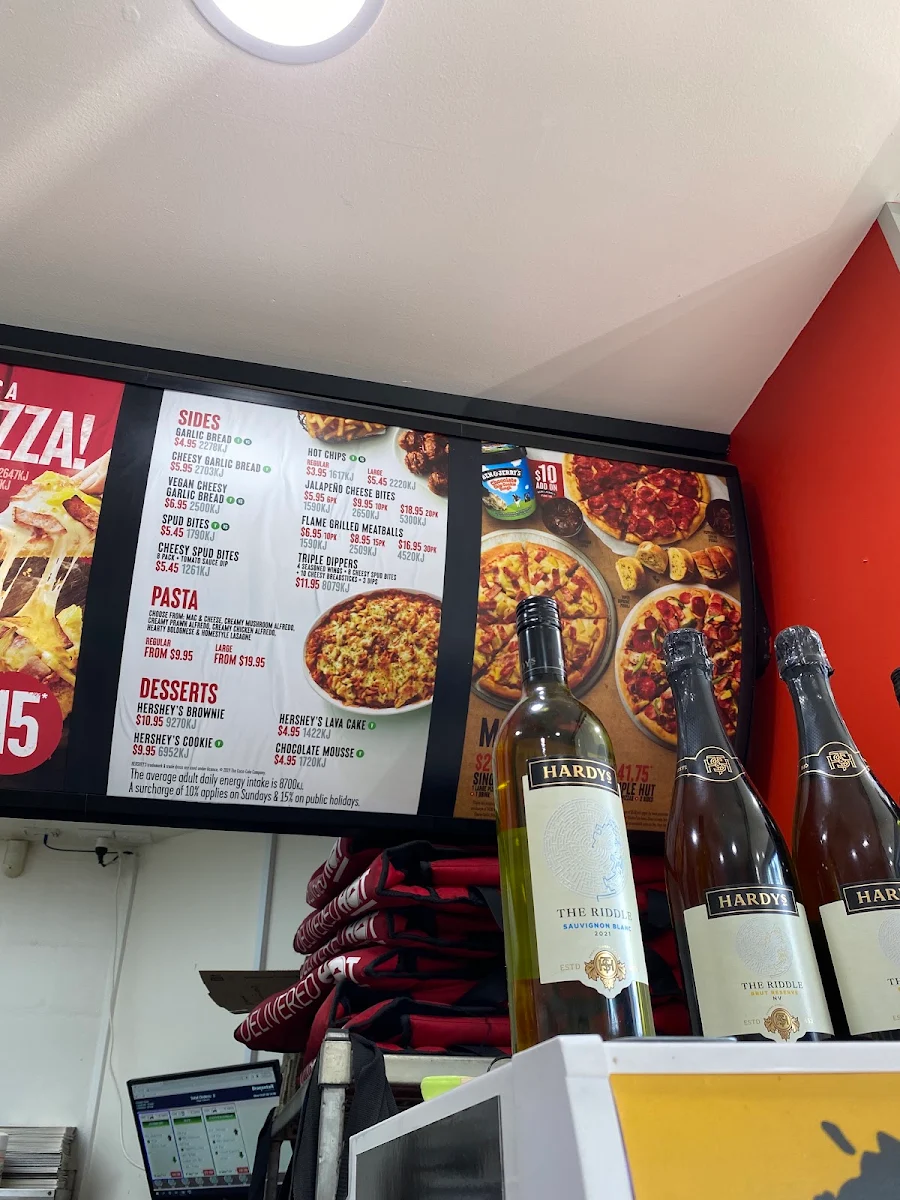 Menu, Pizza Hut Moorooka