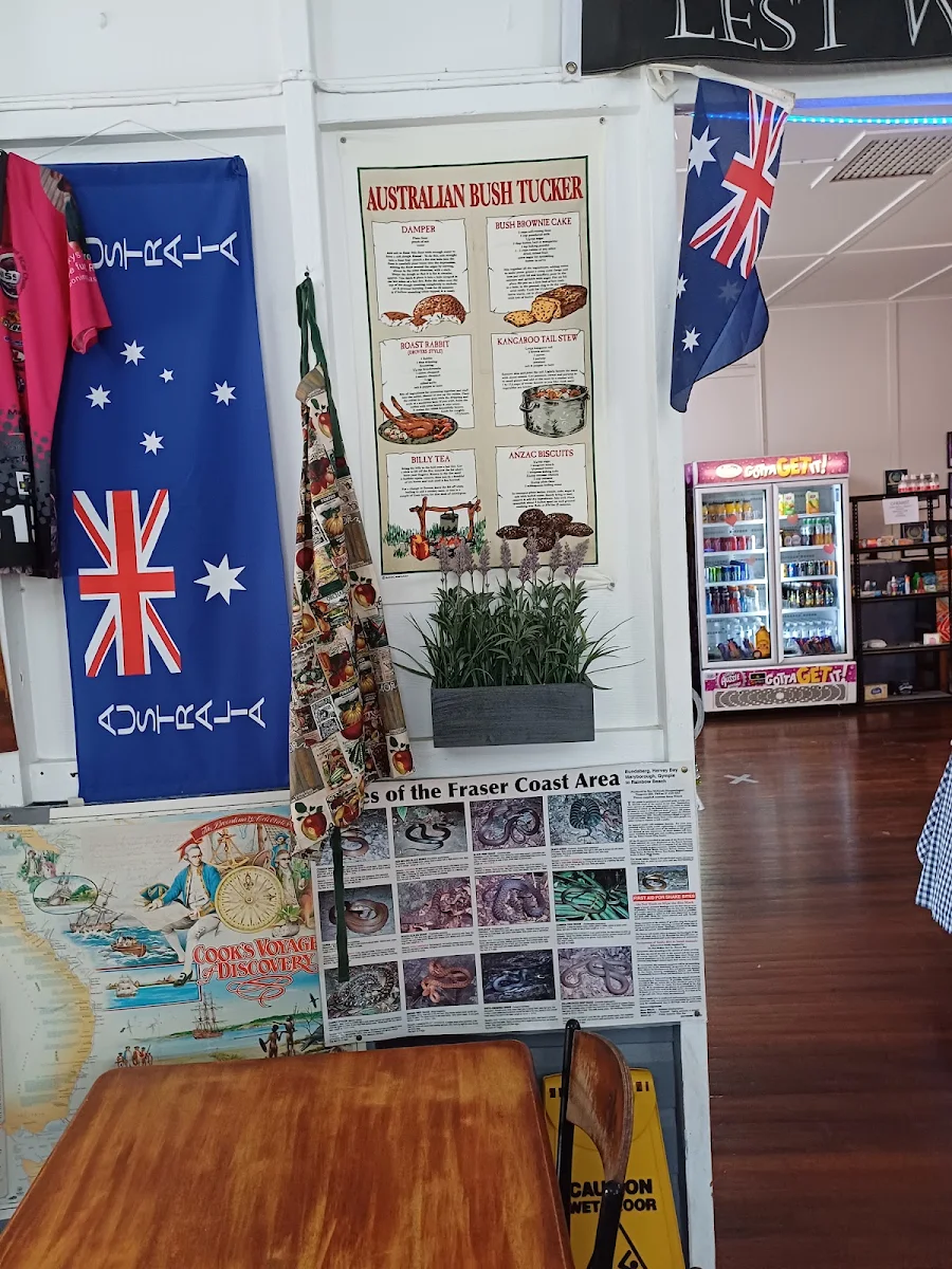 Menu, Mount Larcom Cafe