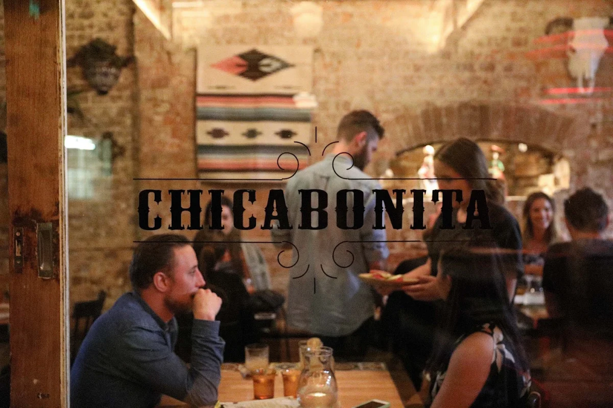 Vibe, Chica Bonita Manly