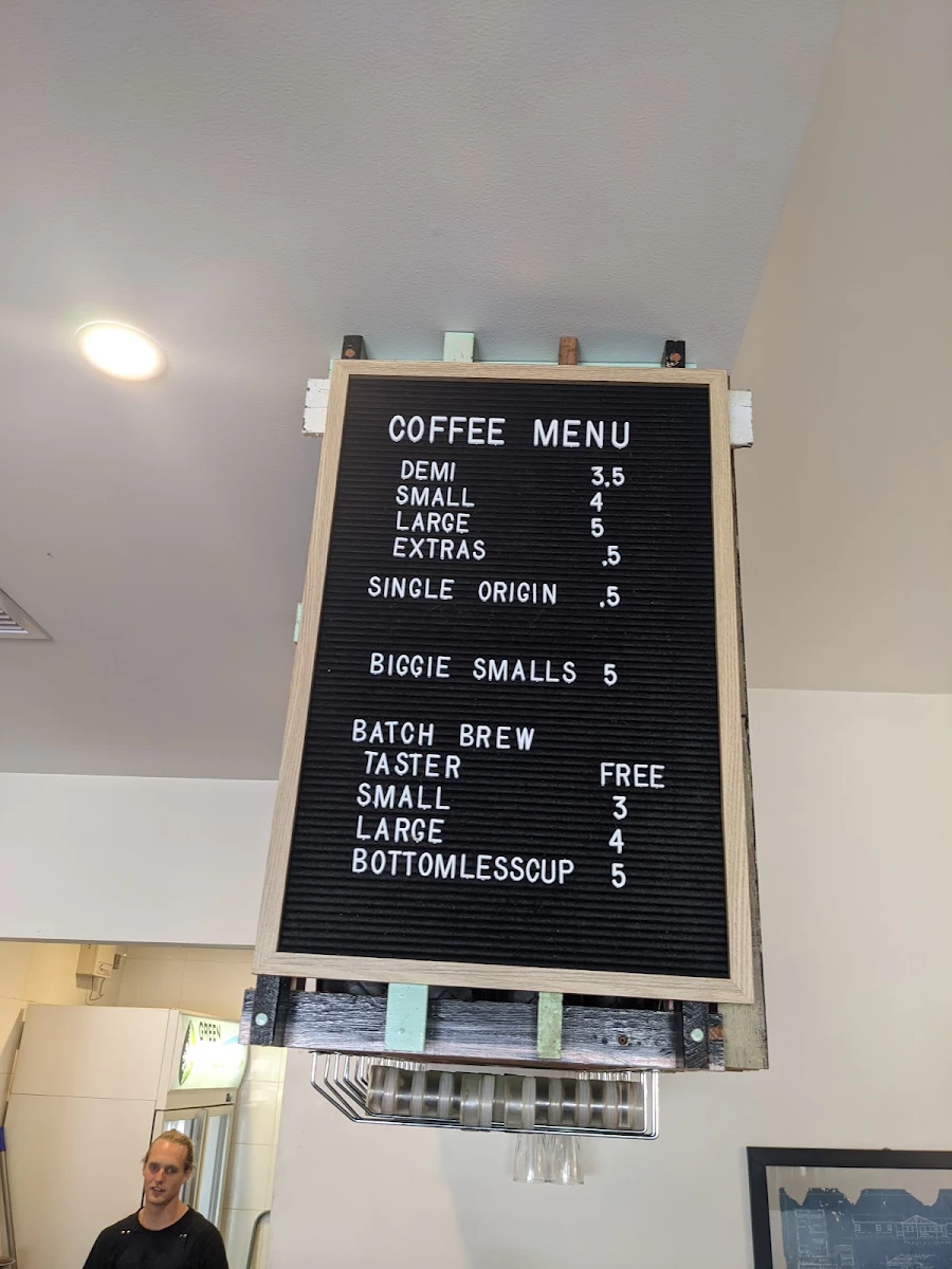 Menu, Buck Hamblin