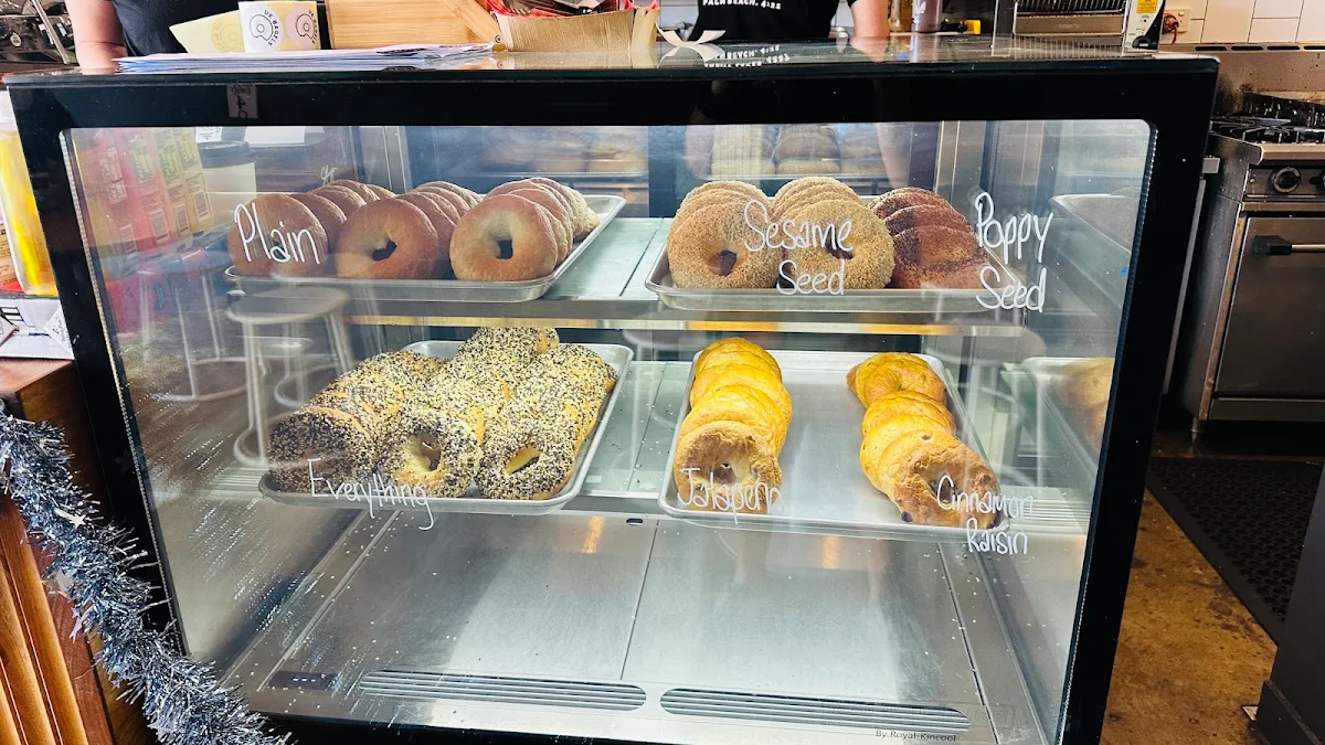 Vibe, UE Bagels Palm Beach