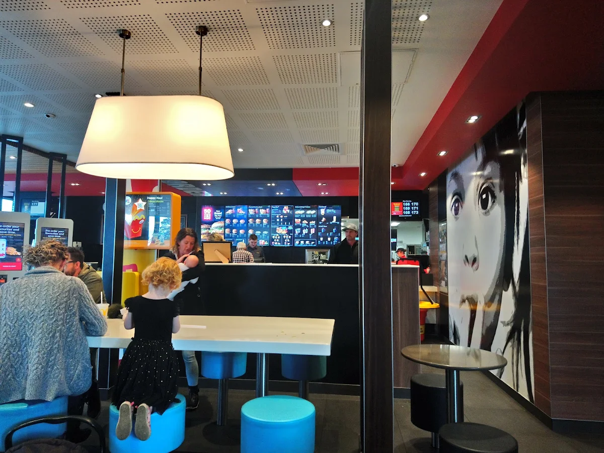 Vibe, McDonald's Bega