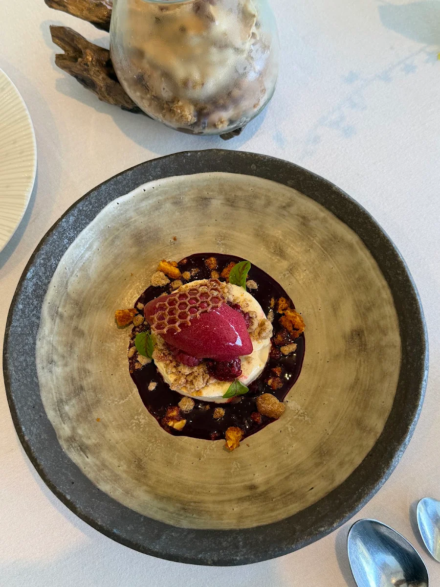 Food & drink, Jonah’s Restaurant & Boutique Hotel