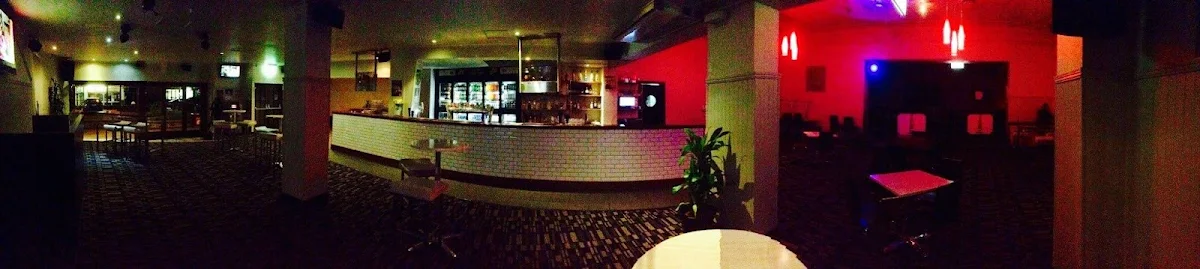 Vibe, Tatts Hotel