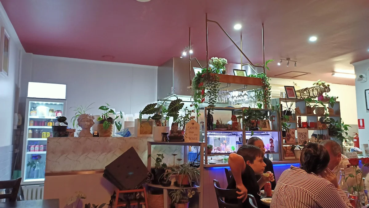 Vibe, Fantastic Thai