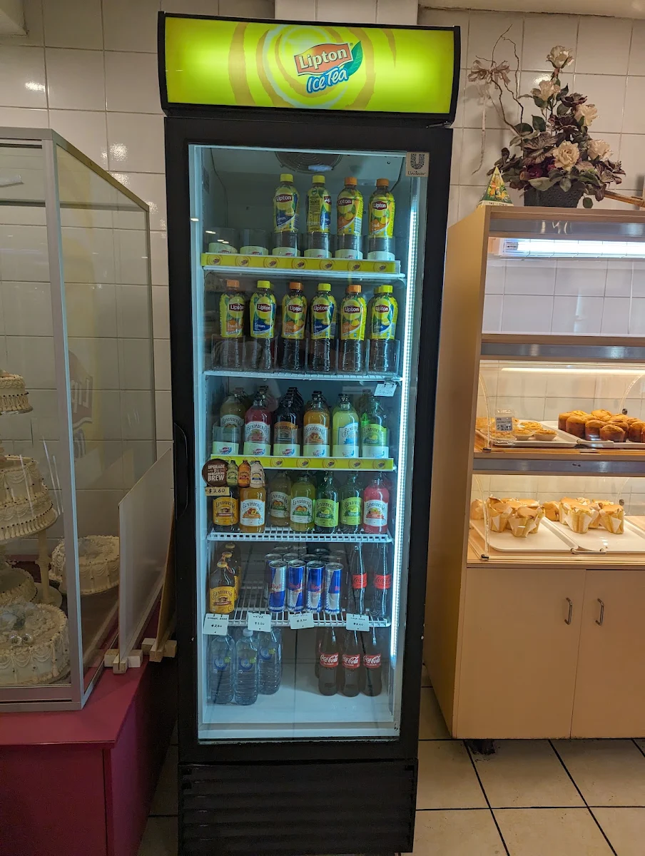 Vibe, Queen Cake Shop