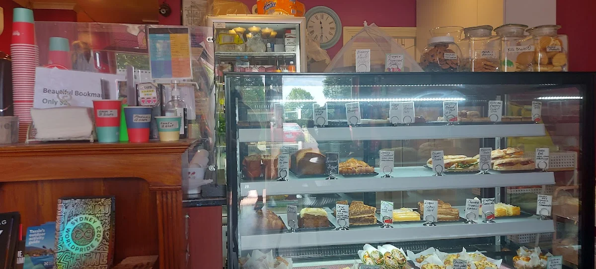 Vibe, Le Cafe on St George